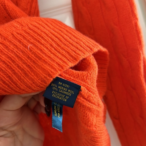 Ralph Lauren Women’s Cable-Knit V-Neck sweater - XS - Picture 5 of 6